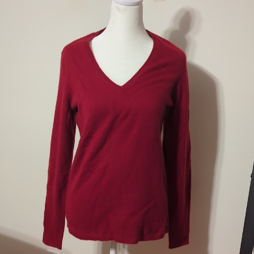 White + Warren Vibrant Red Cashmere Knit